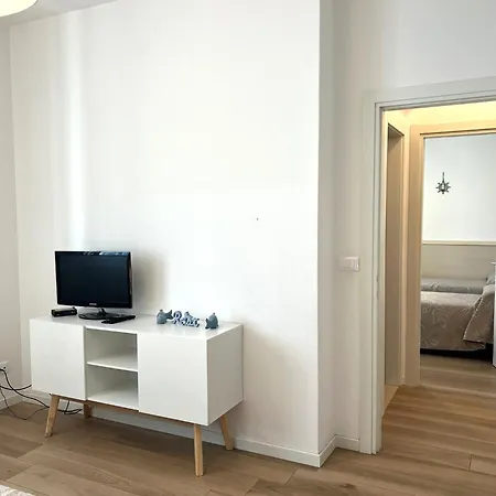 Adria Family Apartments: Beachside Comfort In