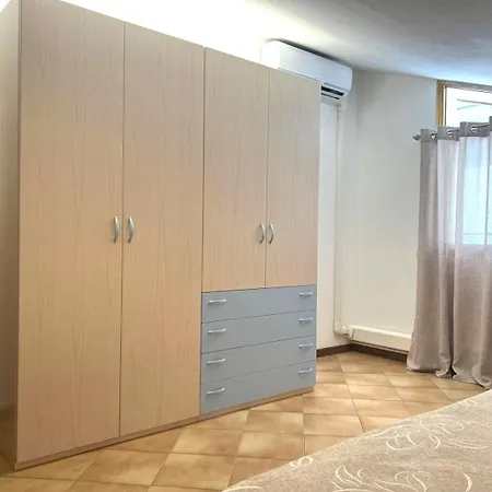 Adria Family Apartments: Beachside Comfort In Apartment Lido di Jesolo