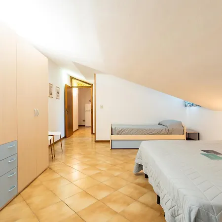 Quadrilocale E Mansarde Bafile241 - Adria - Family * ليدو دي يسولو