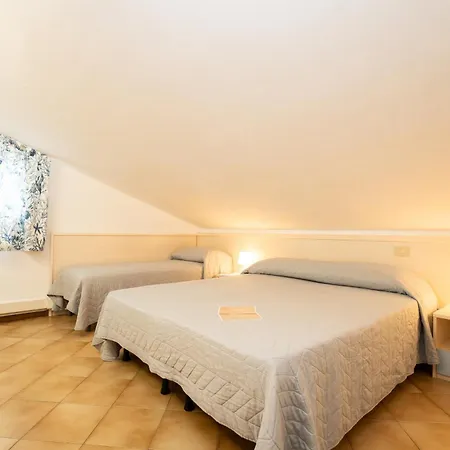 Quadrilocale E Mansarde Bafile241 - Adria - Family شقة ليدو دي يسولو